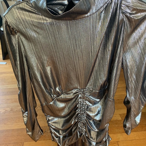 Silver Top - Picture 2 of 3